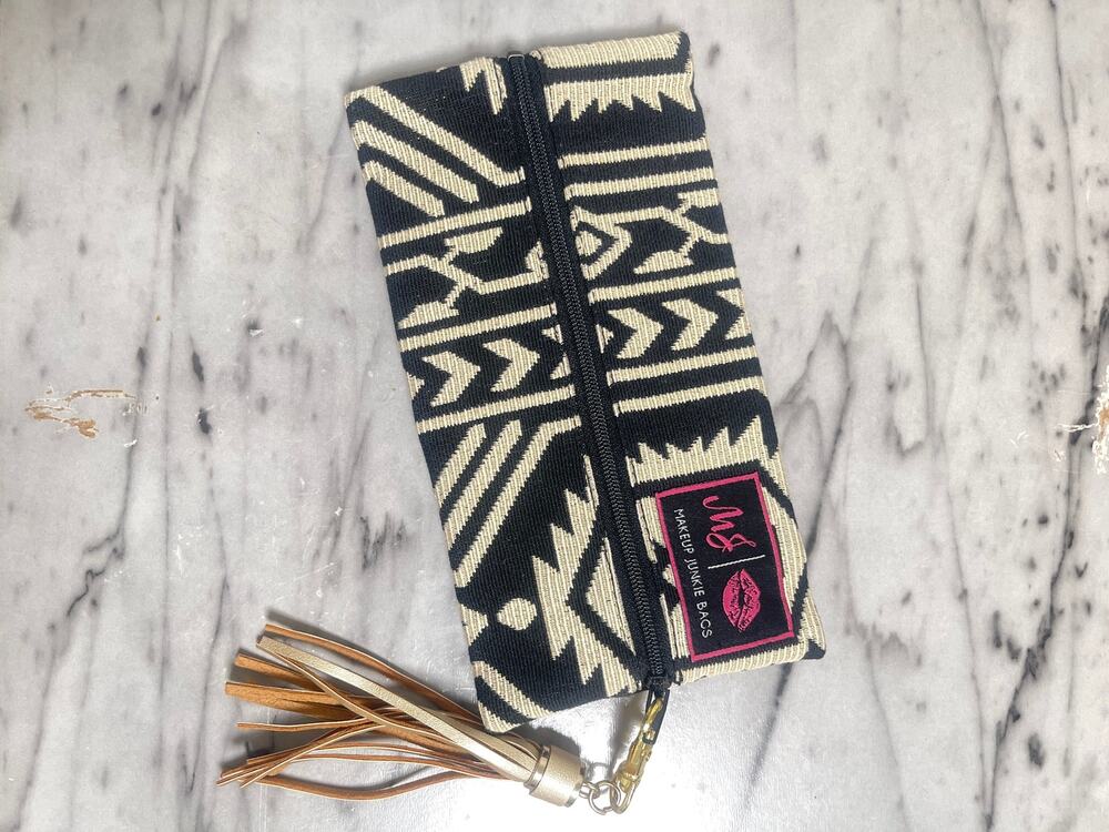 Makeup Junkie Bags Black Beige Aztec Print Lay-Flat Cosmetic Bag Pouch Size Mini